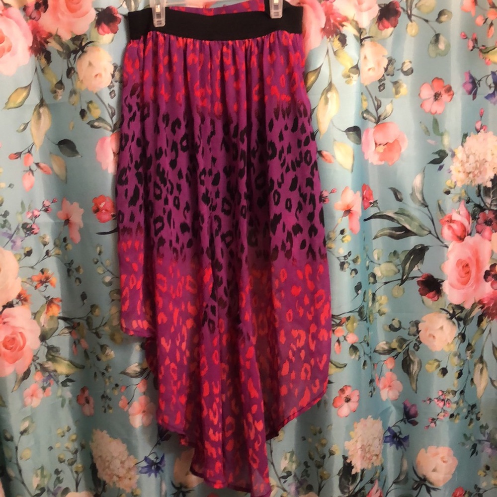 Beautiful flowy high low skirt - Picture 7 of 12
